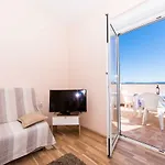 דירה Anamarija טרוגיר